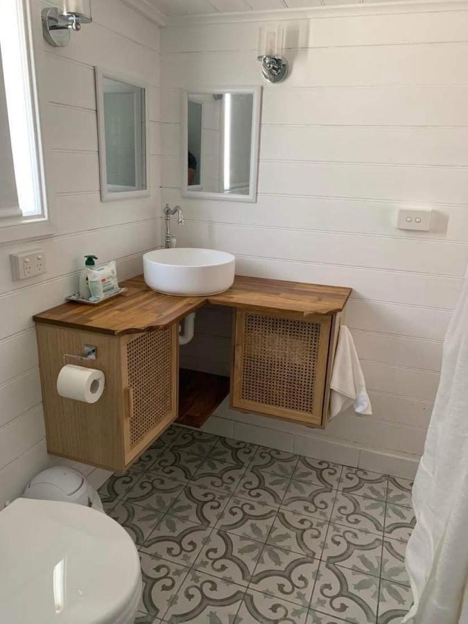 The Wandering Duck - Heritage Tiny House Strahan Ngoại thất bức ảnh