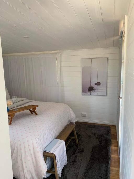 The Wandering Duck - Heritage Tiny House Strahan Ngoại thất bức ảnh